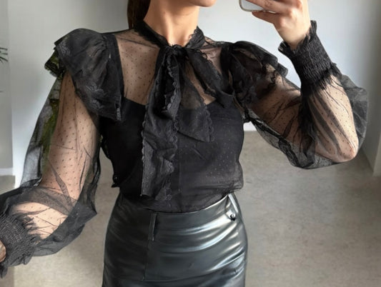 Blouse en tulle